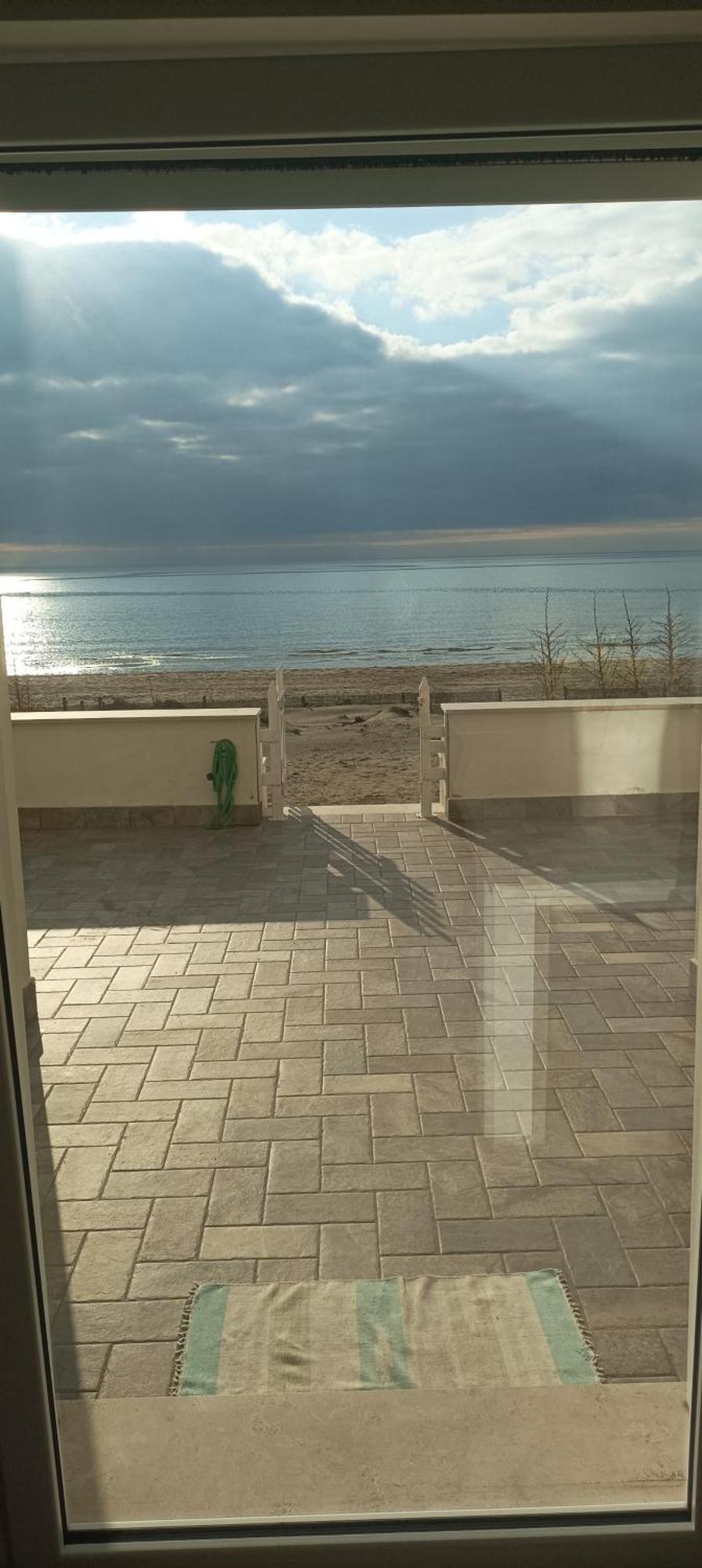 The Suite On The Beach Torvaianica Kültér fotó